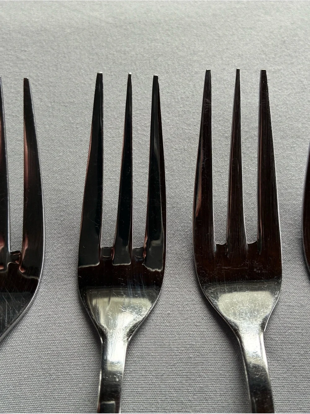 Reed & Barton Crest Salad Forks Set of 8 Stainless Flatware